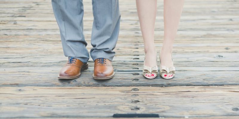 What brides need to know when buying wedding shoes?